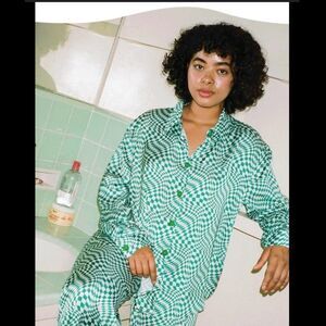 Lisa says gah bailey checkered button down top green